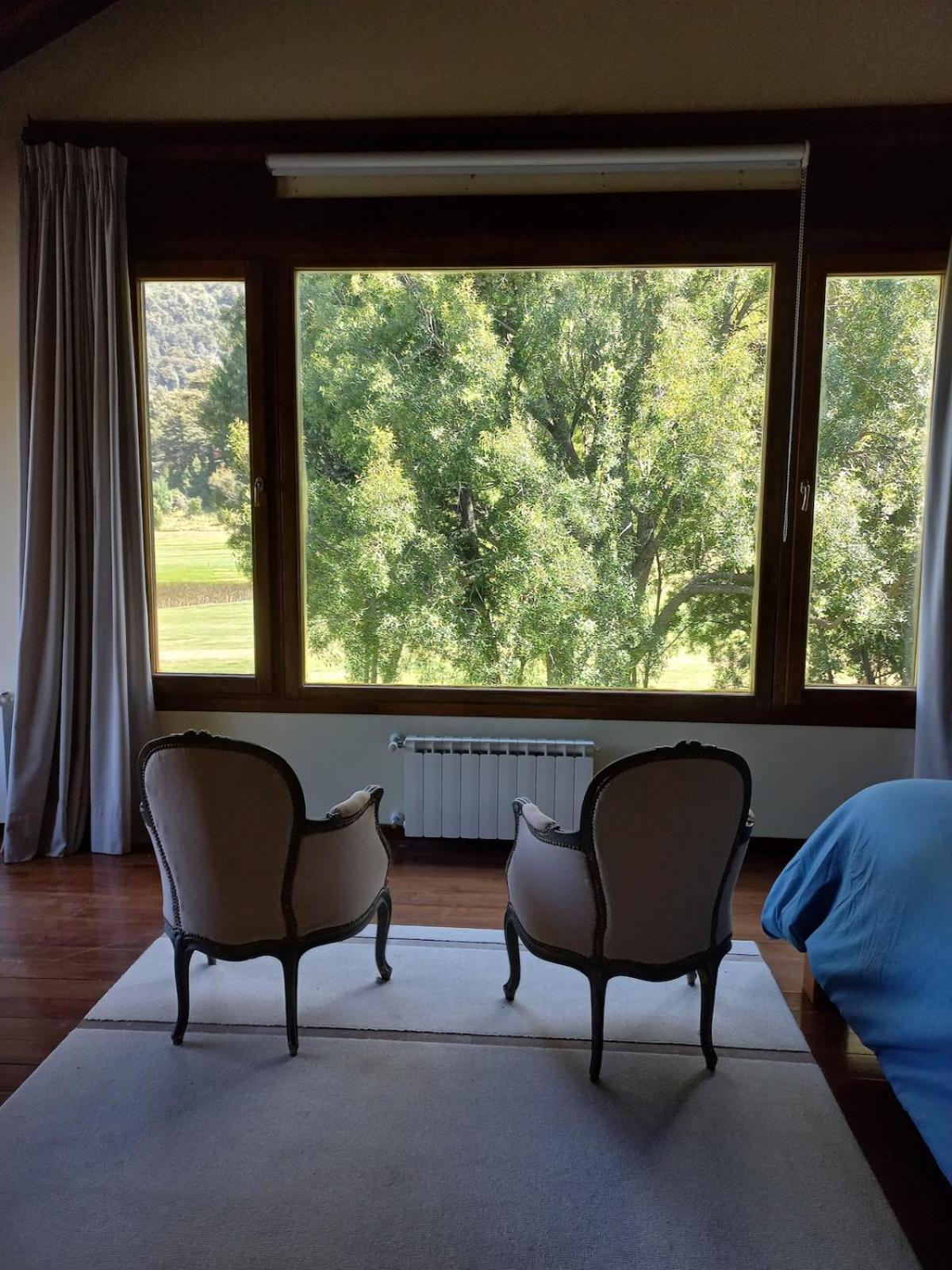 Сasa de vacaciones House On Golf In Arelauquen *
